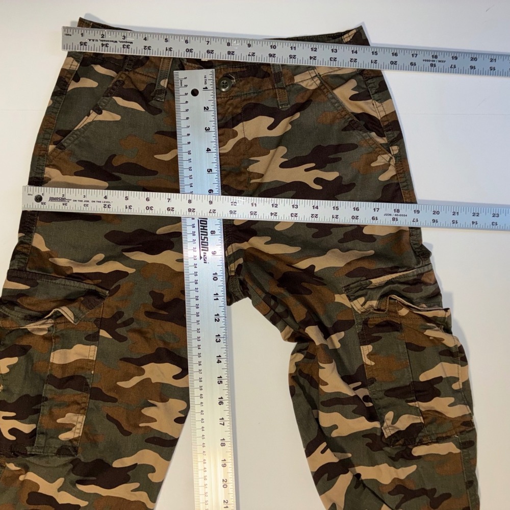 Levi's 94 Baggy Cargo Pants Camouflage Print Women's Size 26 - Picture 7 of 8
